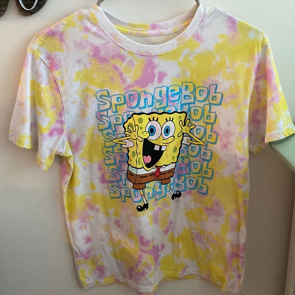 Short Sleeve spongebob shirt
